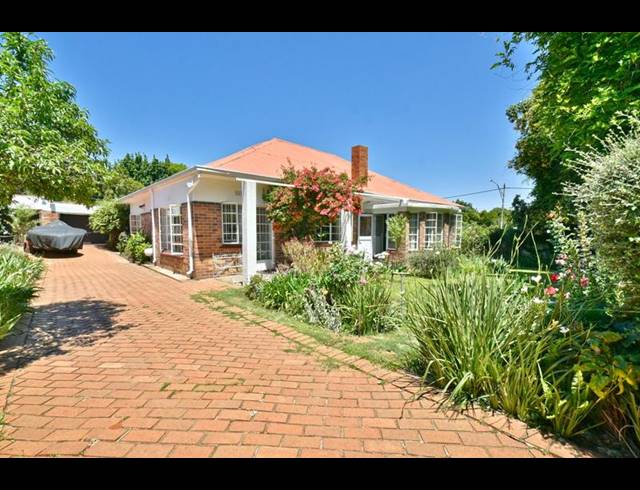 3 BEDROOM HOUSE FOR SALE IN BRAMLEY